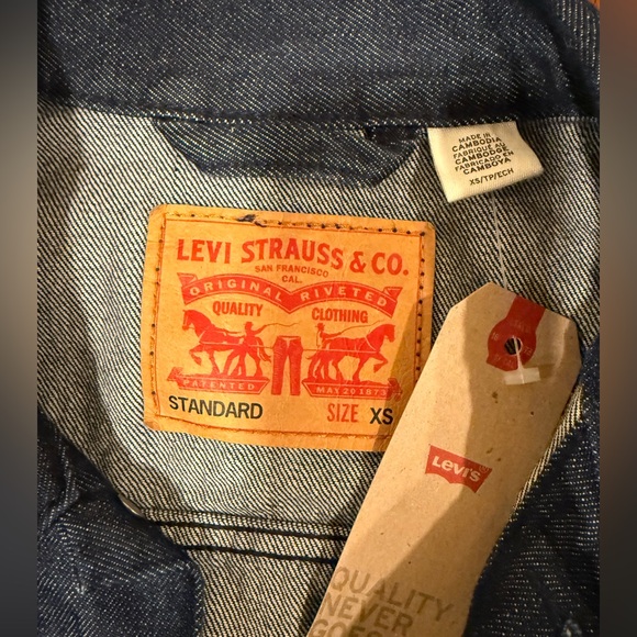 Levi's Dark Indigo Denim Jacket - Picture 4 of 6